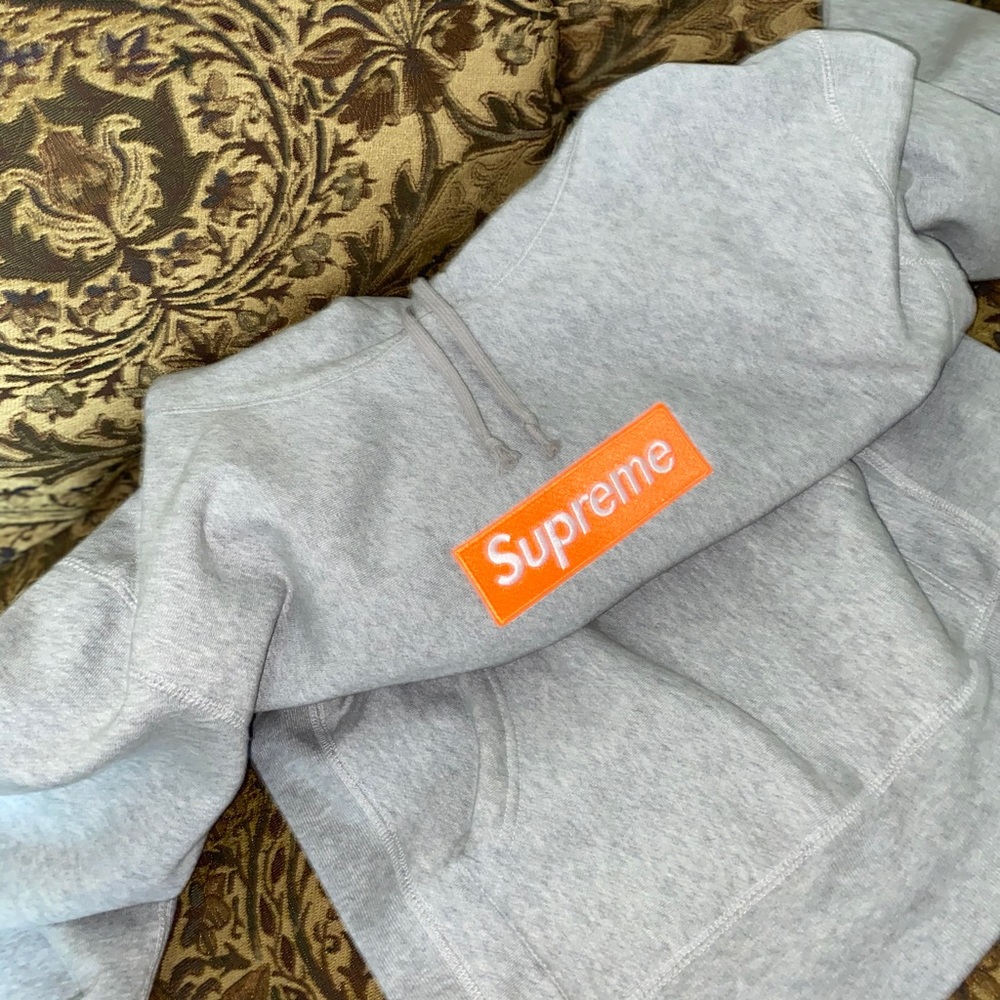 Supreme - Picture 2 of 2